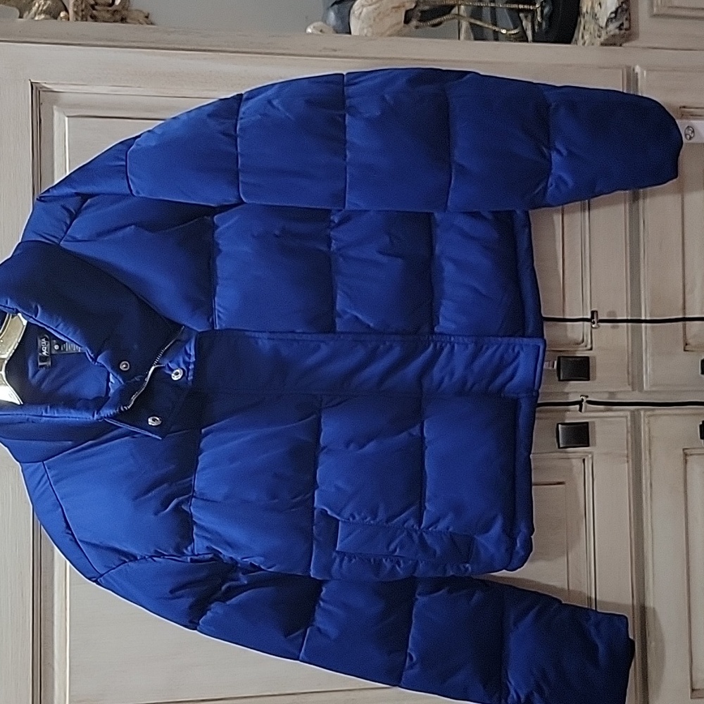 AQUA Kobalt Blue Puffer Jacket size L NWT